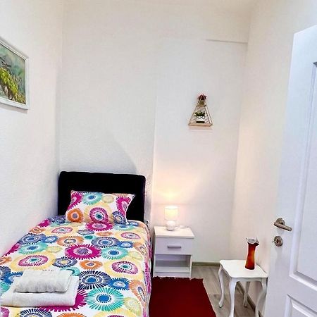 M Apartman Foca Exteriör bild