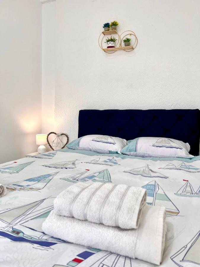 M Apartman Foca Exteriör bild