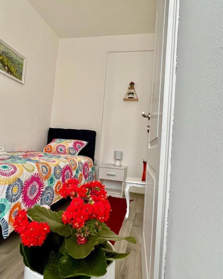 M Apartman Foca Exteriör bild